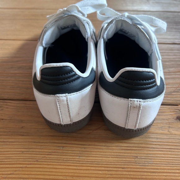 Adidas Samba OG White and Black Sneakers with Brown Sole Size 7 - Picture 5 of 8